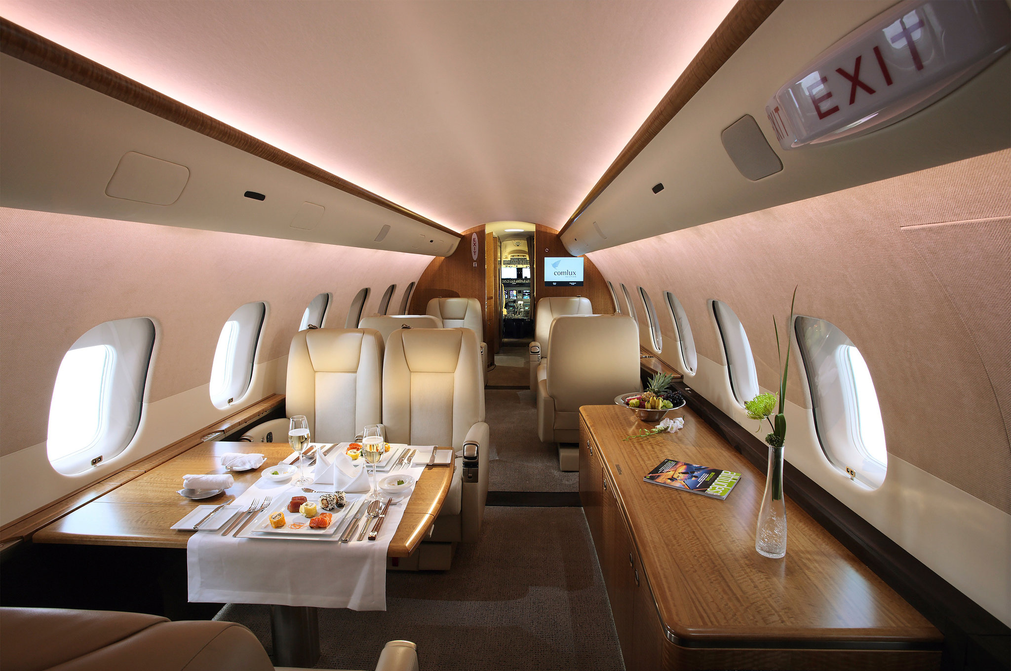 guide technology private jet